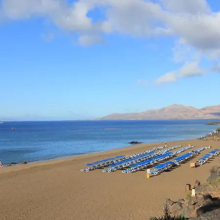 Coral Arena Dorada Puerto del Carmen (Lanzarote)