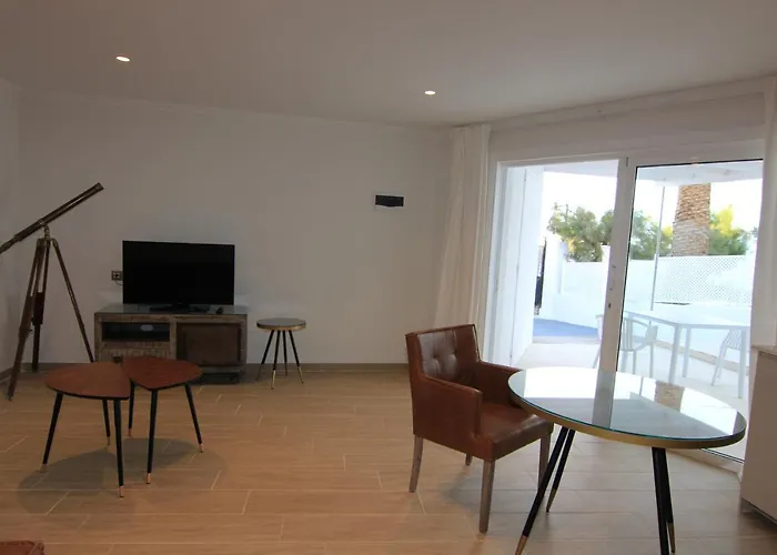 Orly Club Coral Arena Dorada 3* Puerto del Carmen (Lanzarote)